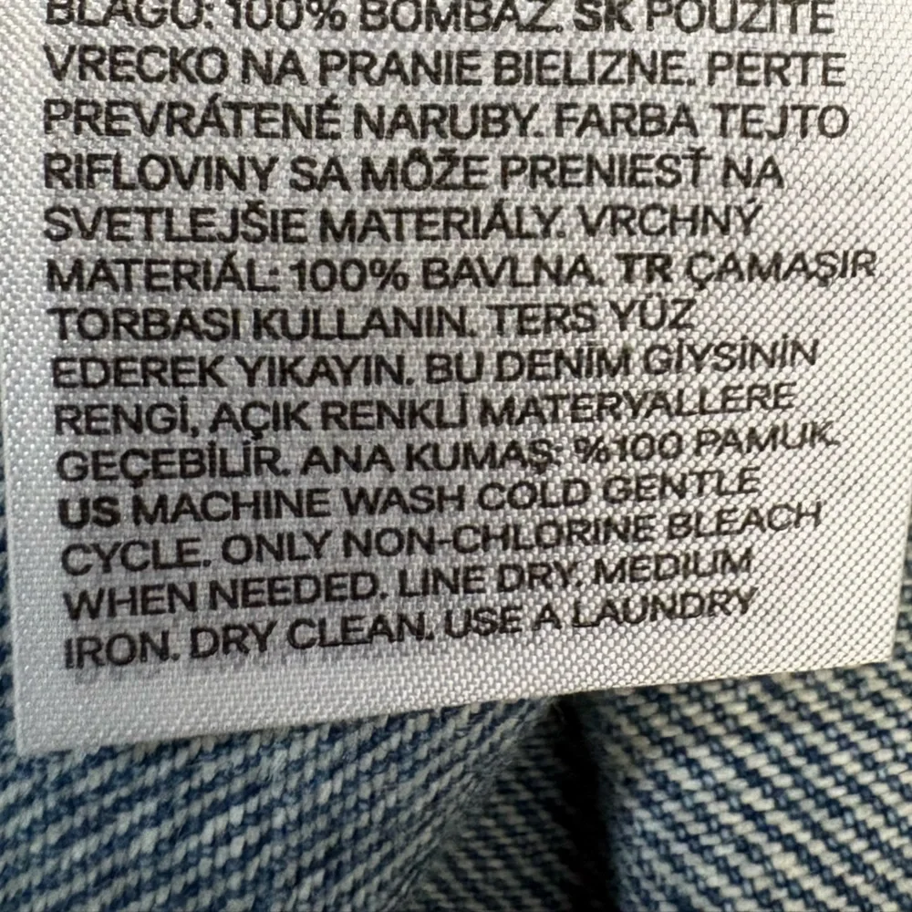 H & M Edition NWOT  Straight Wide Leg Studded High Waisted Denim Jeans 4 - Picture 8 of 8